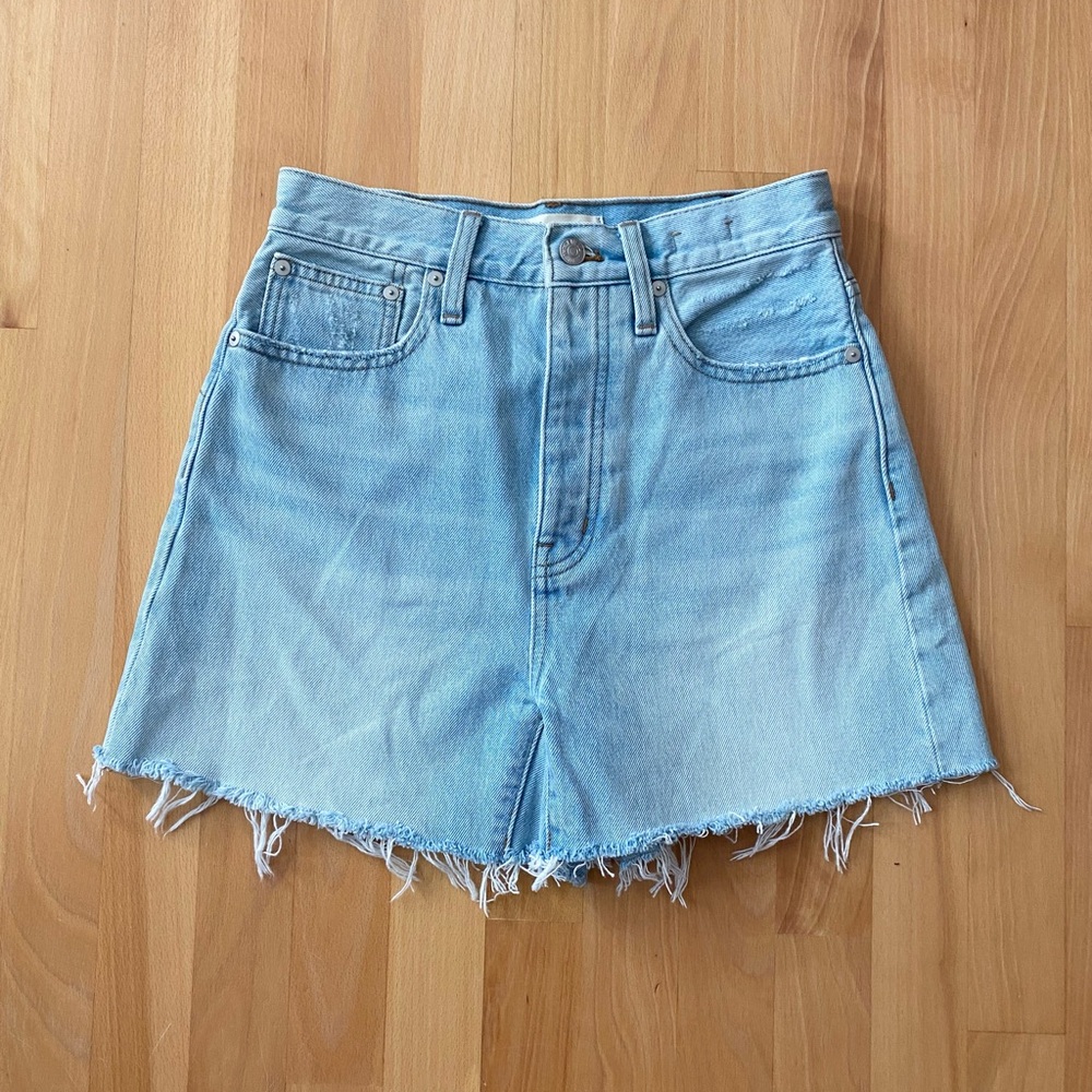 Madewell The Momjean Short highrise size 24